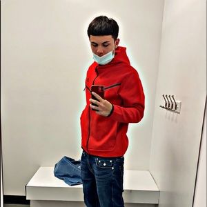 Meet your Posher, Lorenzo